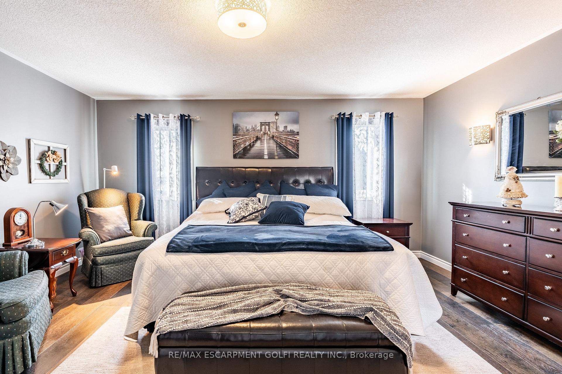 Photo 15 of 13 Silvercrest Court, Thorold, Confederation Heights — HOMEH