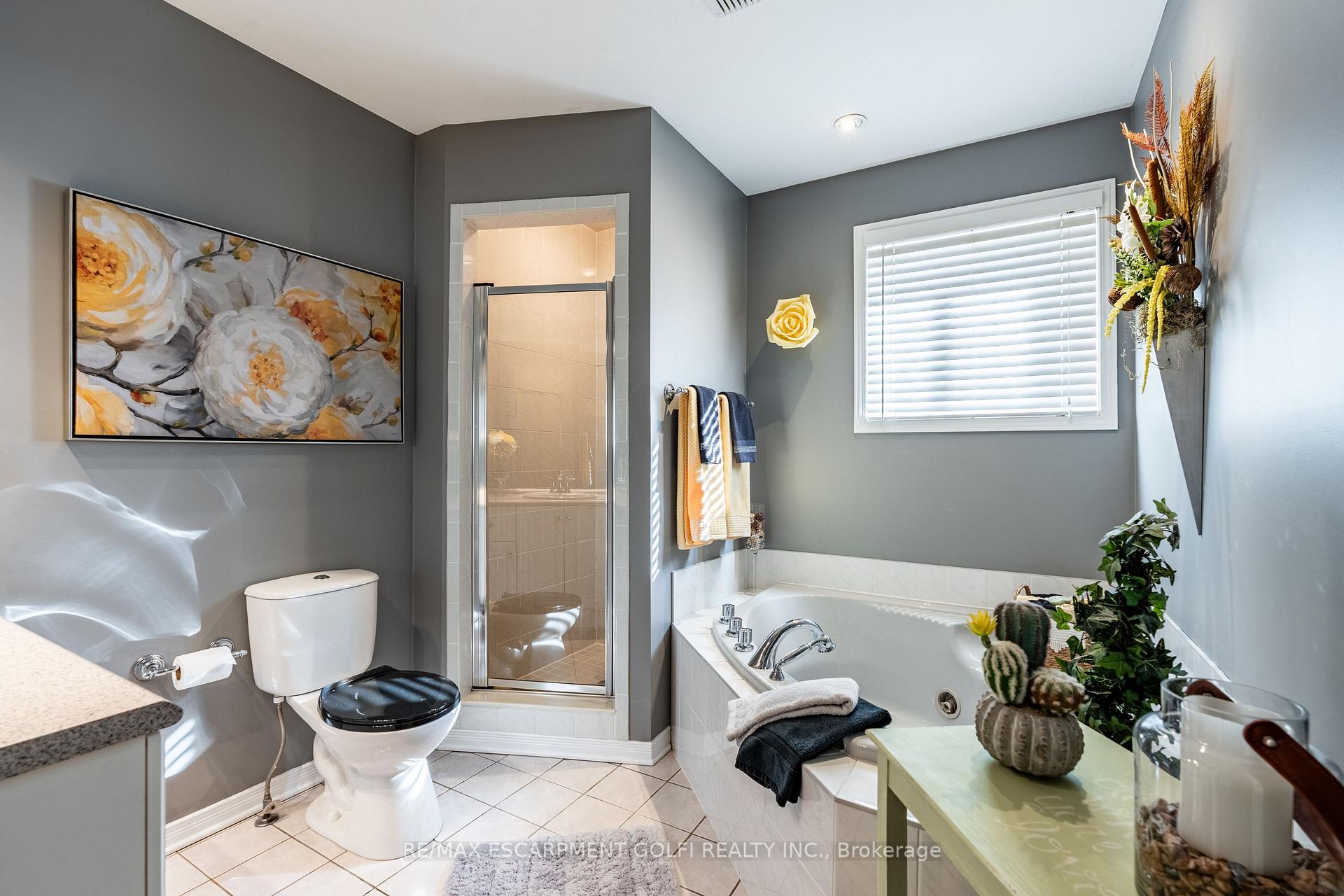 Photo 17 of 13 Silvercrest Court, Thorold, Confederation Heights — HOMEH