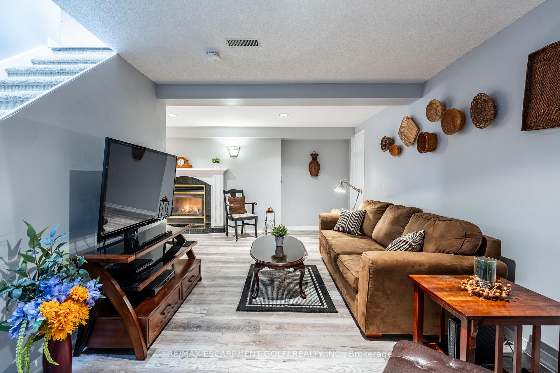 Photo 19 of 13 Silvercrest Court, Thorold, Confederation Heights — HOMEH