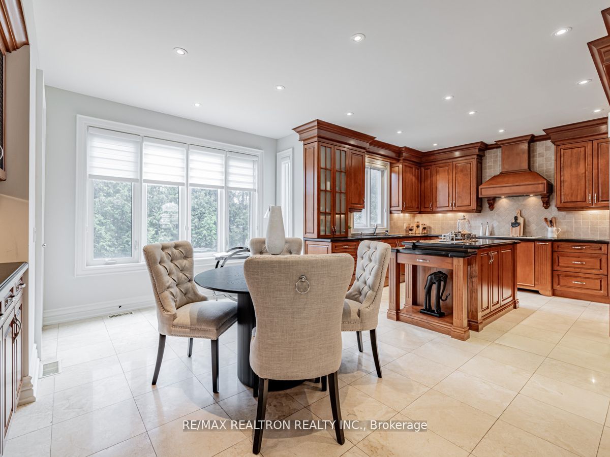 Photo 57 of 73 Pondview Road, Vaughan, Crestwood-Springfarm-Yorkhill — HOMEH