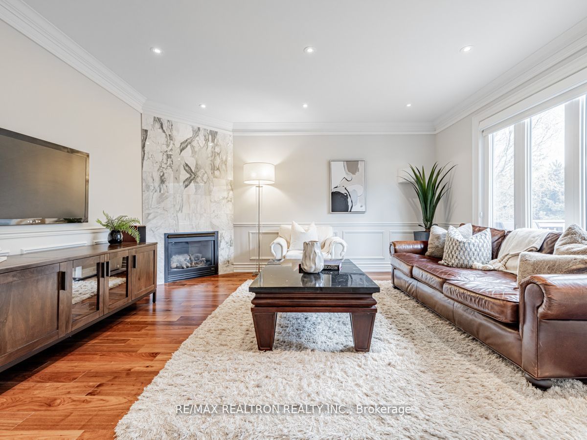Photo 55 of 73 Pondview Road, Vaughan, Crestwood-Springfarm-Yorkhill — HOMEH