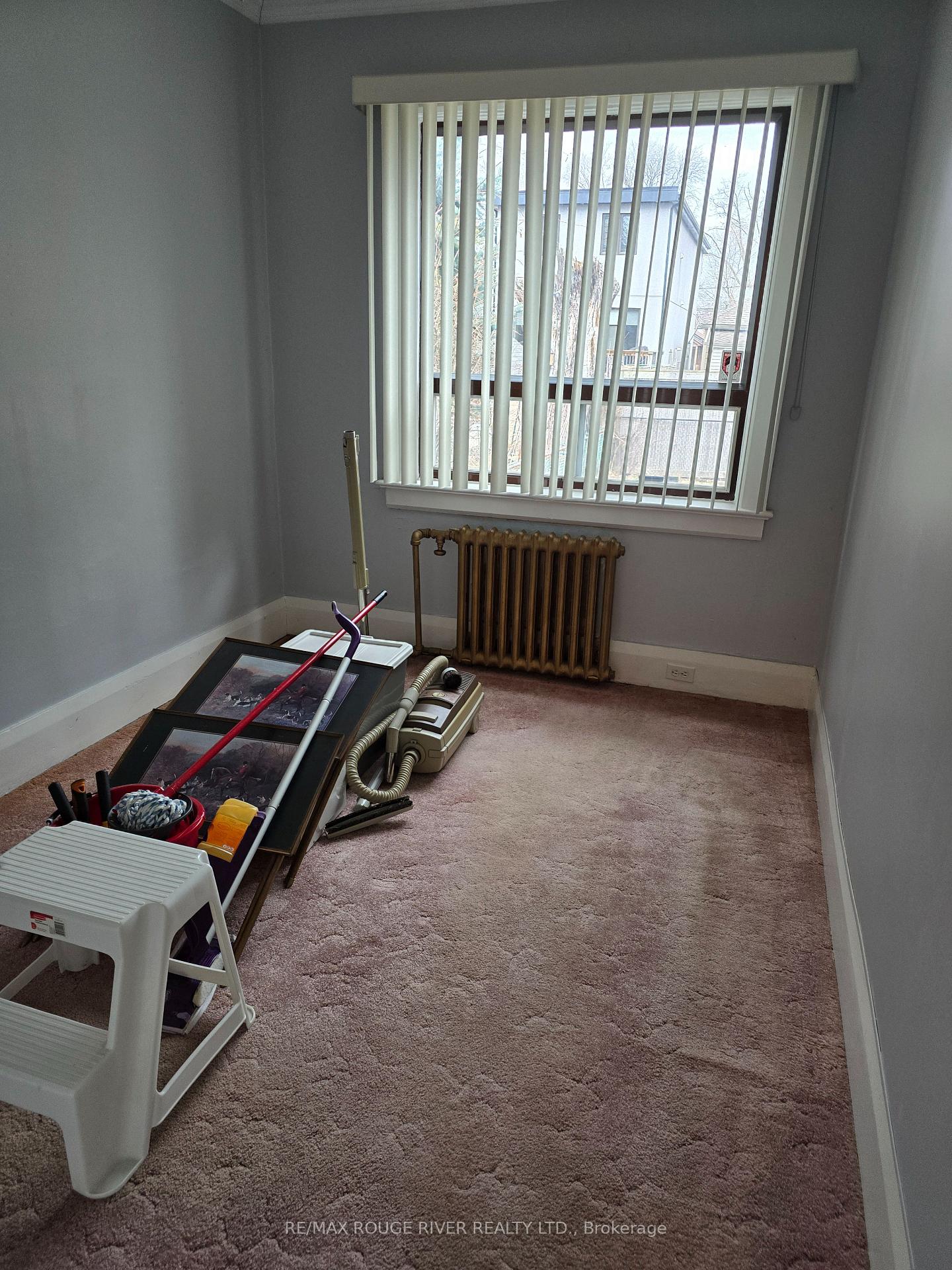 Photo 21 of 44 Epsom Avenue, Toronto, Woodbine-Lumsden — HOMEH