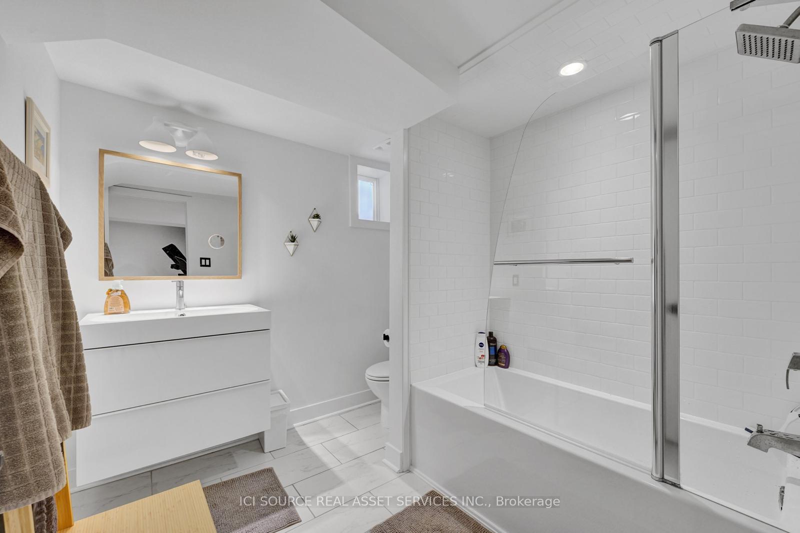 Photo 4 of 201 Glenholme Avenue, Toronto, Oakwood Village — HOMEH
