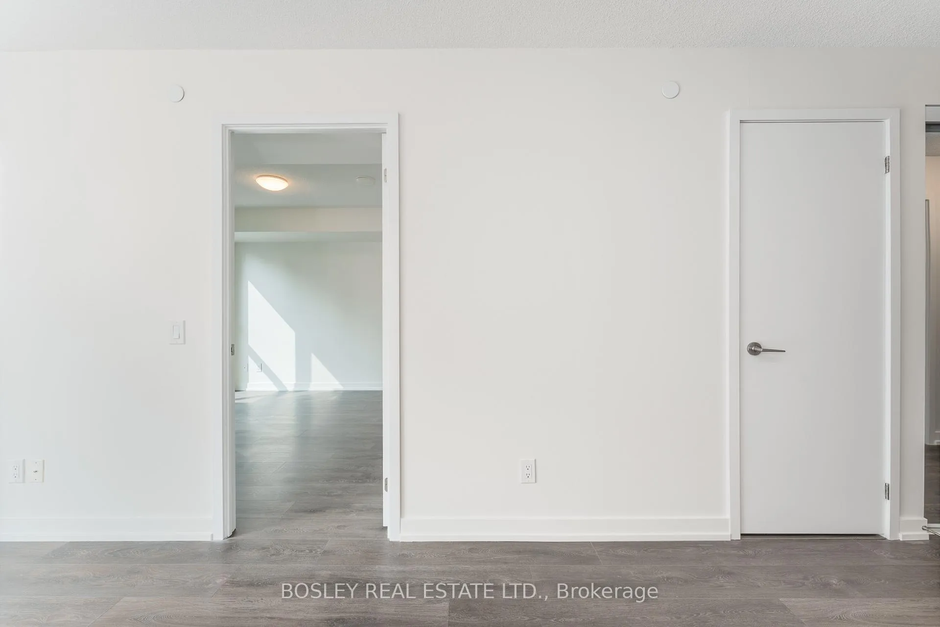 Photo 7 of Unit 1006, 125 Redpath Avenue, Toronto, Mount Pleasant West — HOMEH