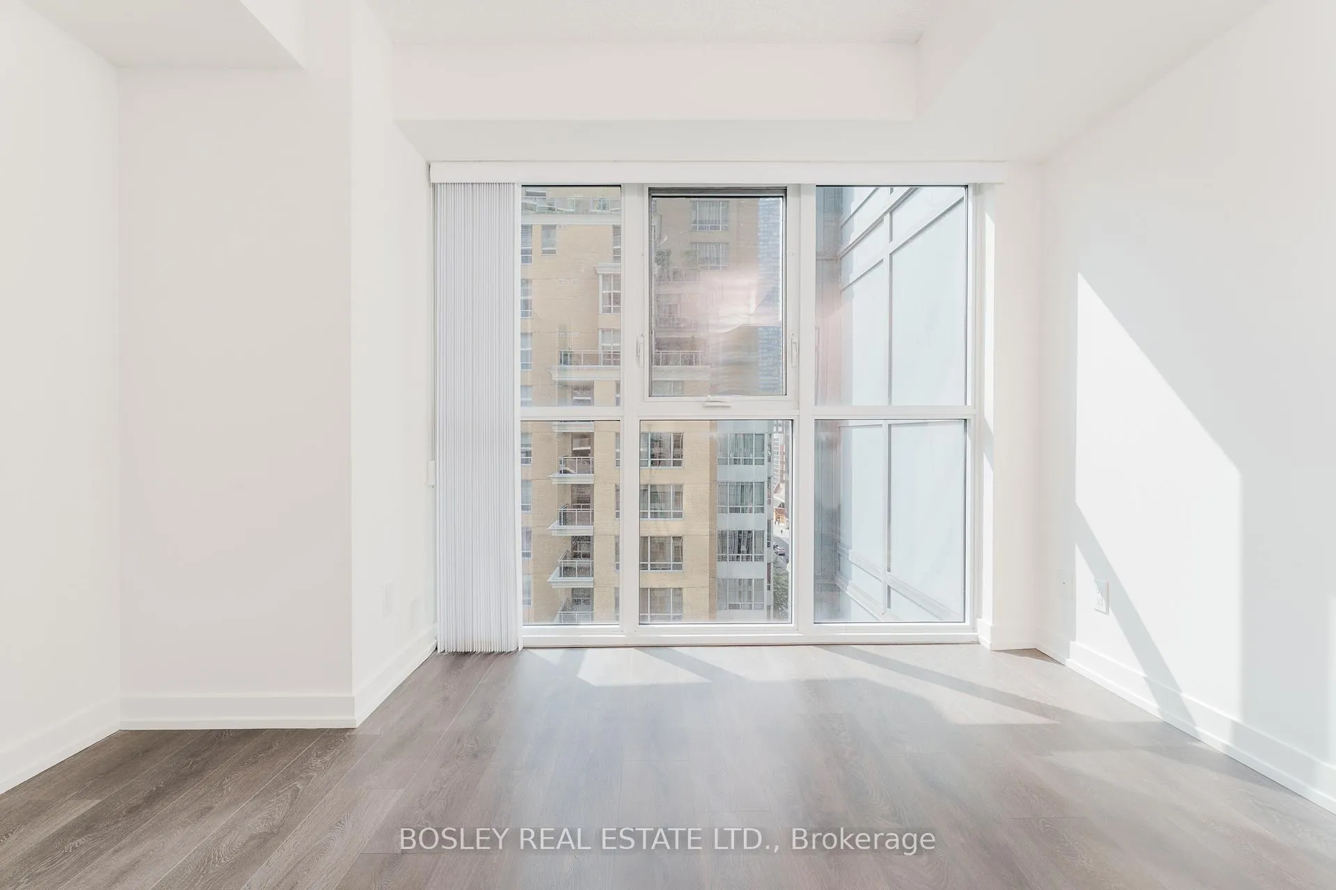 Photo 21 of Unit 1006, 125 Redpath Avenue, Toronto, Mount Pleasant West — HOMEH