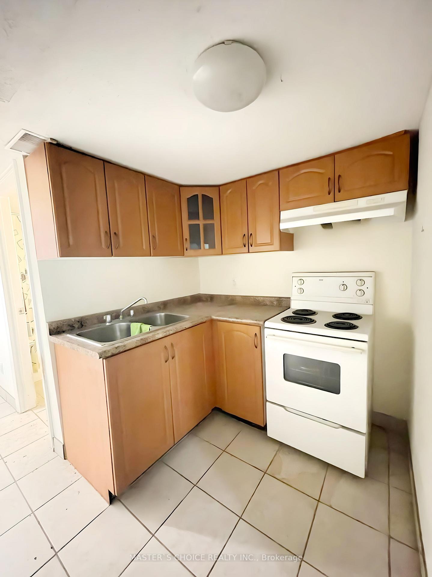 Photo 2 of Unit Lower, 885 Gerrard Street E, Toronto, South Riverdale — HOMEH