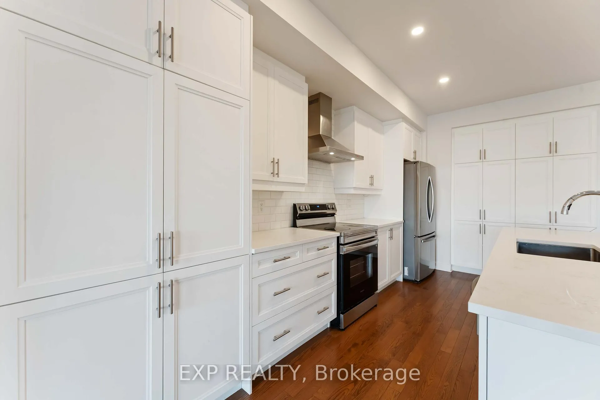 Photo 5 of 796 Solarium Avenue, Ottawa, Riverside South/Gloucester Glen — HOMEH