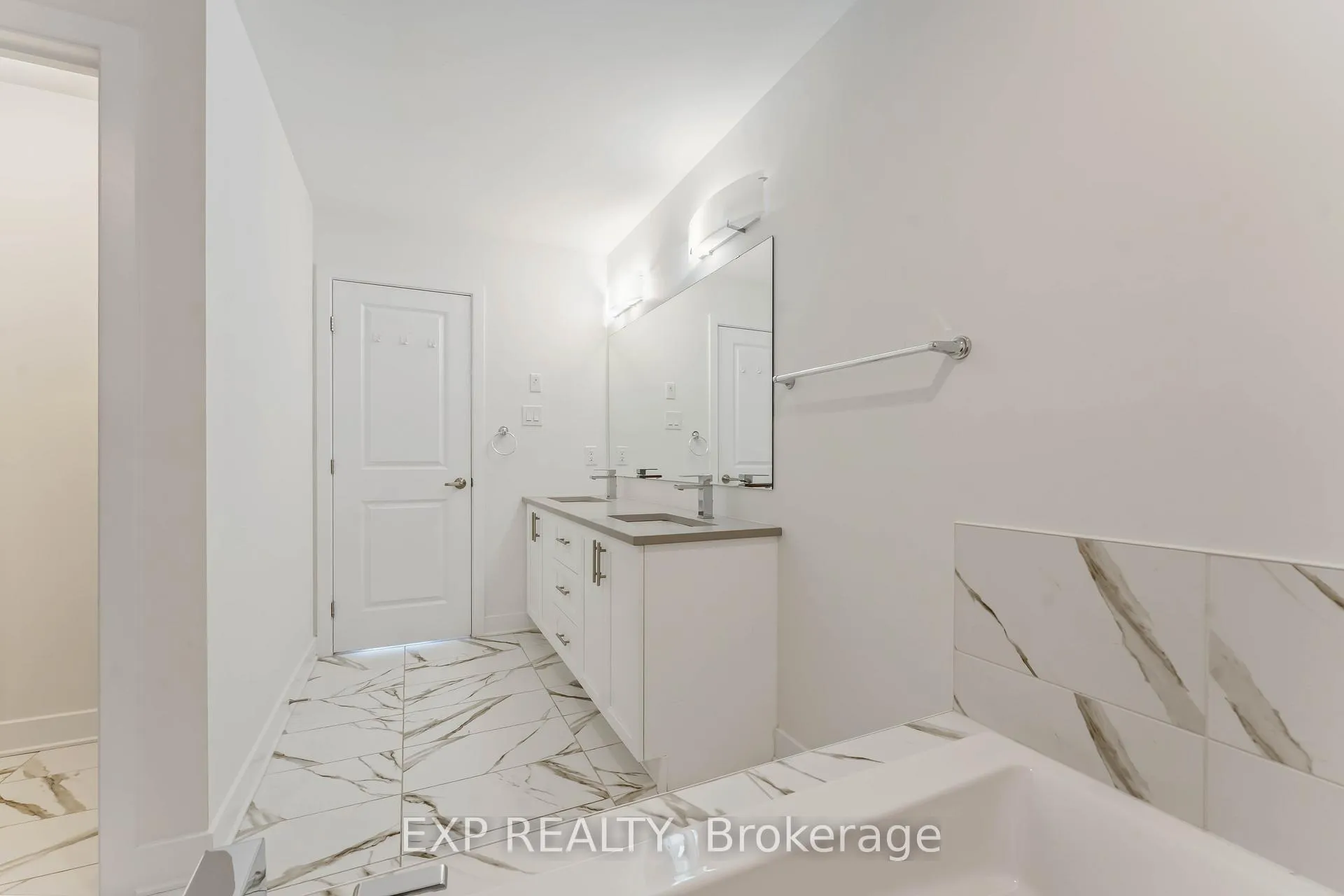 Photo 23 of 796 Solarium Avenue, Ottawa, Riverside South/Gloucester Glen — HOMEH