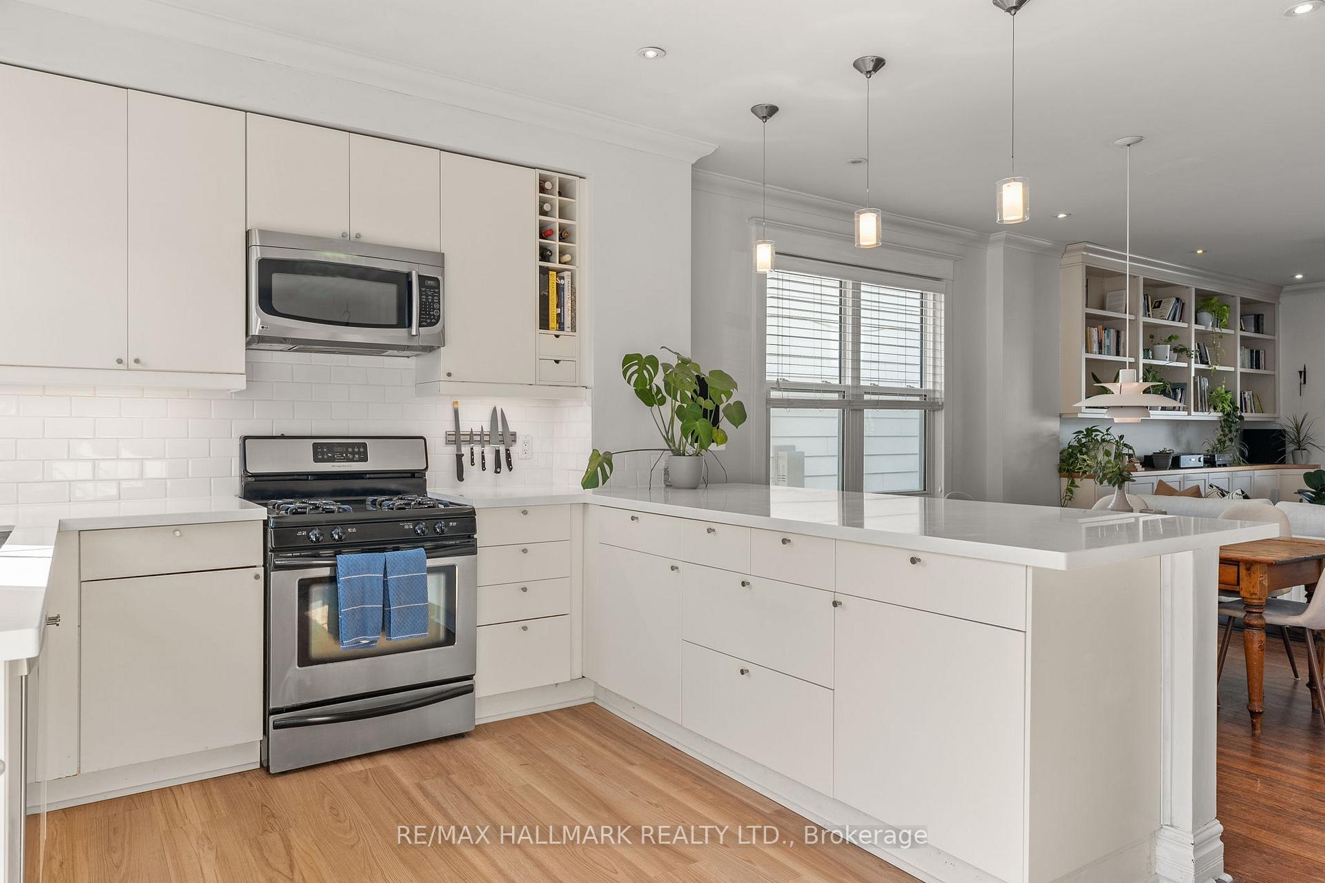 Photo 9 of 9 Muriel Avenue, Toronto, Danforth — HOMEH
