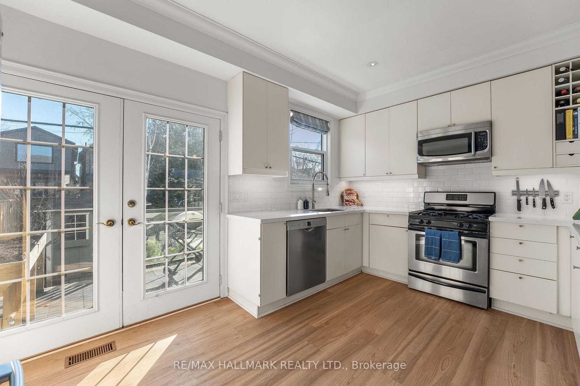 Photo 10 of 9 Muriel Avenue, Toronto, Danforth — HOMEH