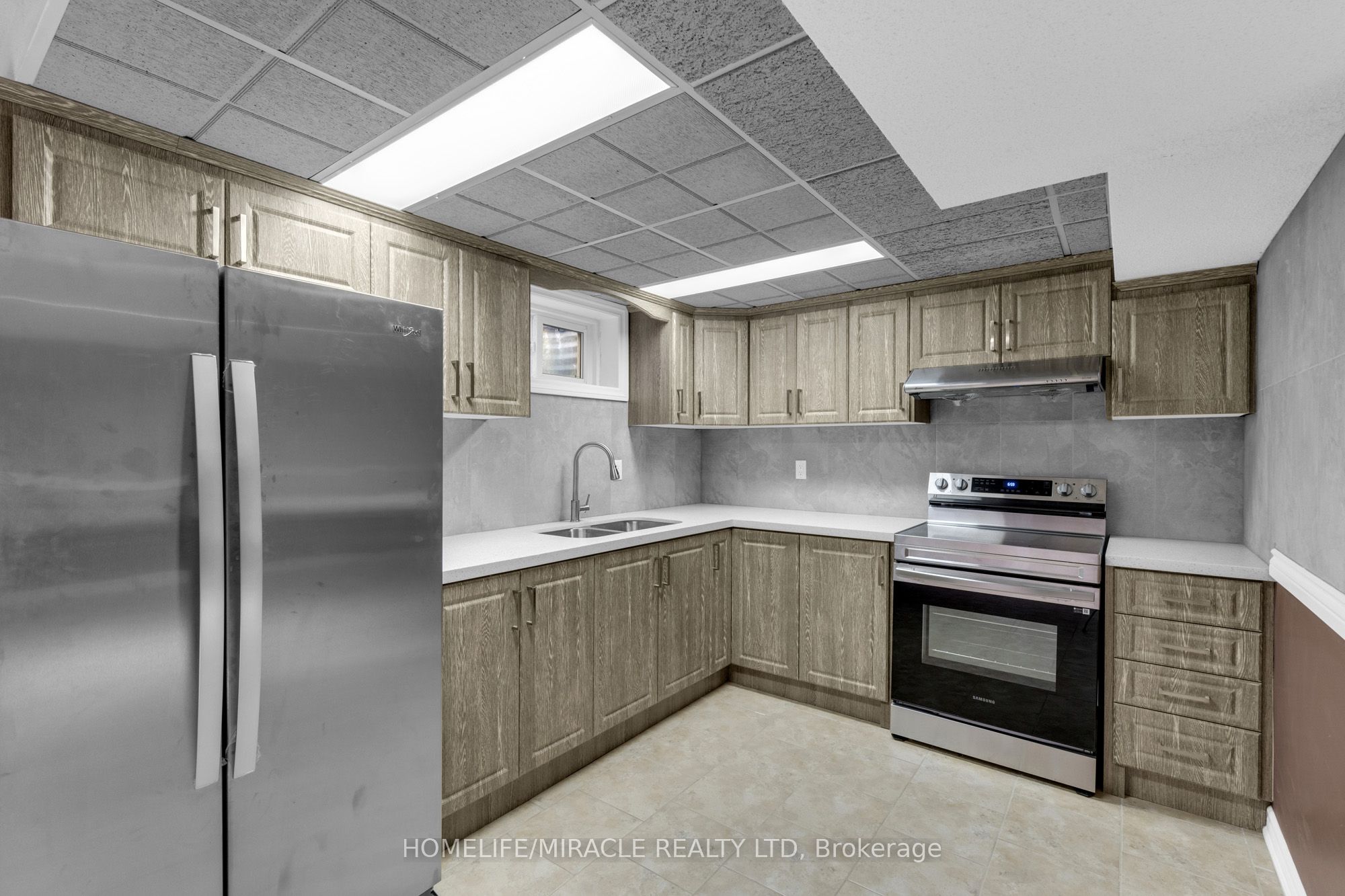 Photo 33 of 373 Forest Drive, Vaughan, West Woodbridge — HOMEH