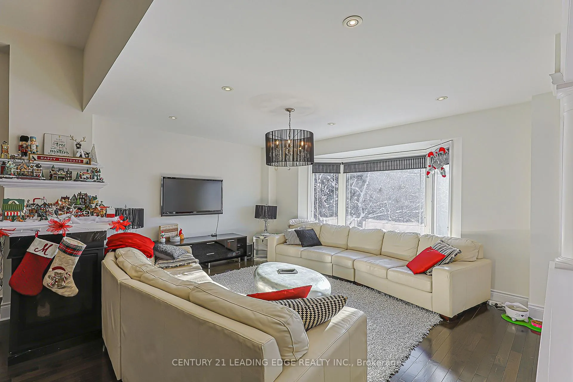 Photo 17 of 183 Maurier Boulevard, Vaughan, Patterson — HOMEH