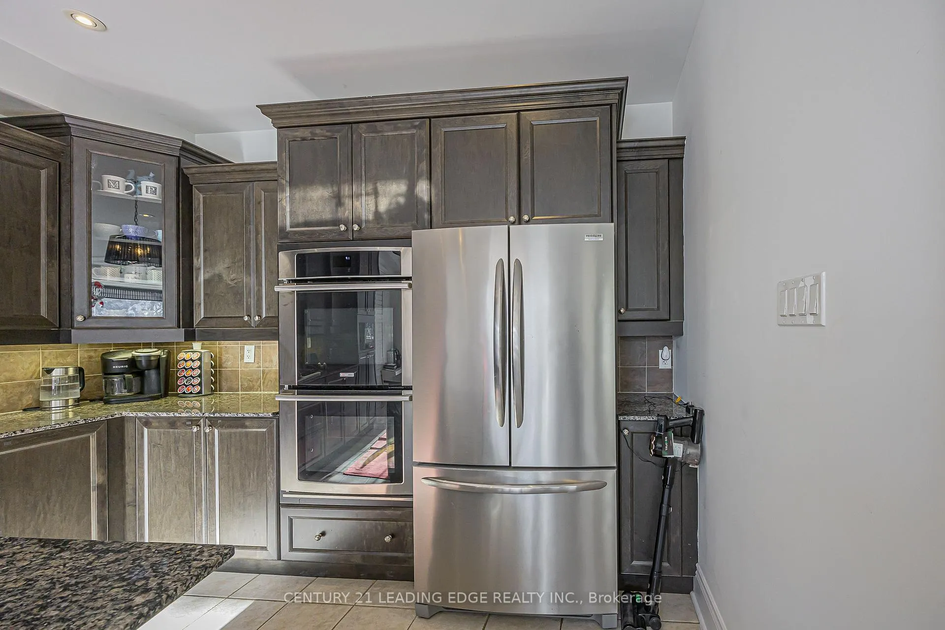 Photo 25 of 183 Maurier Boulevard, Vaughan, Patterson — HOMEH