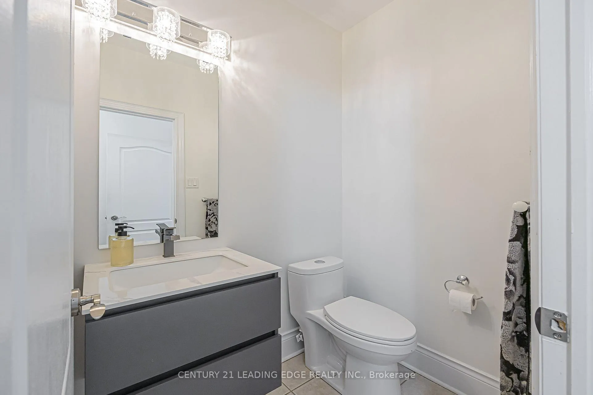 Photo 29 of 183 Maurier Boulevard, Vaughan, Patterson — HOMEH