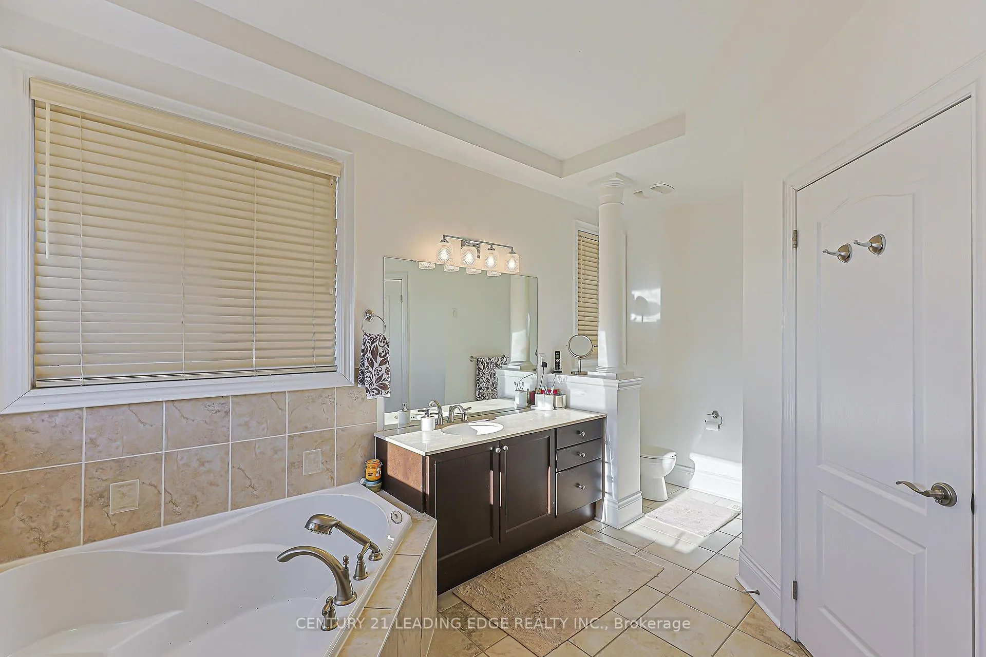 Photo 37 of 183 Maurier Boulevard, Vaughan, Patterson — HOMEH