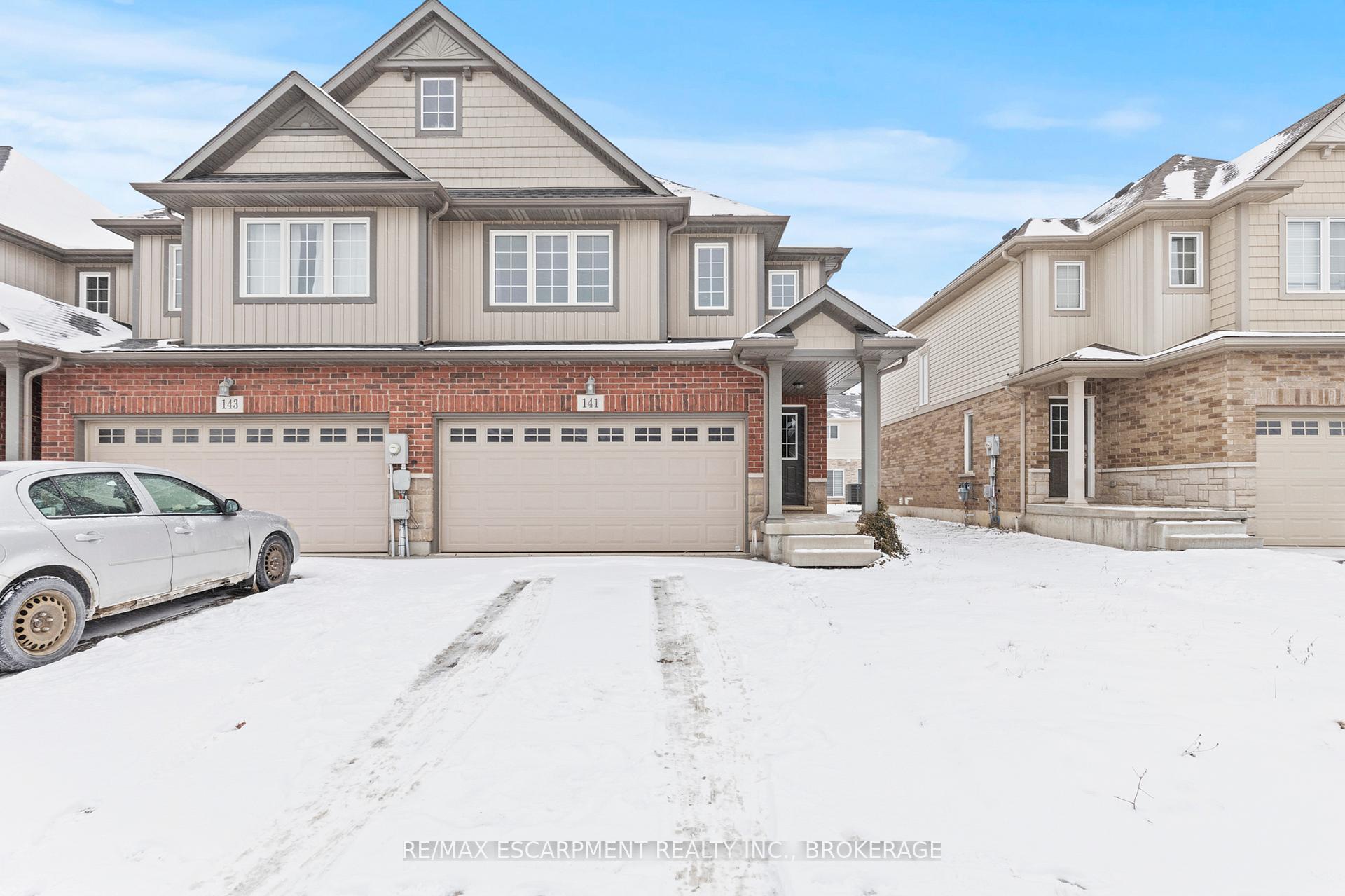 Front of 141 Winterberry Boulevard