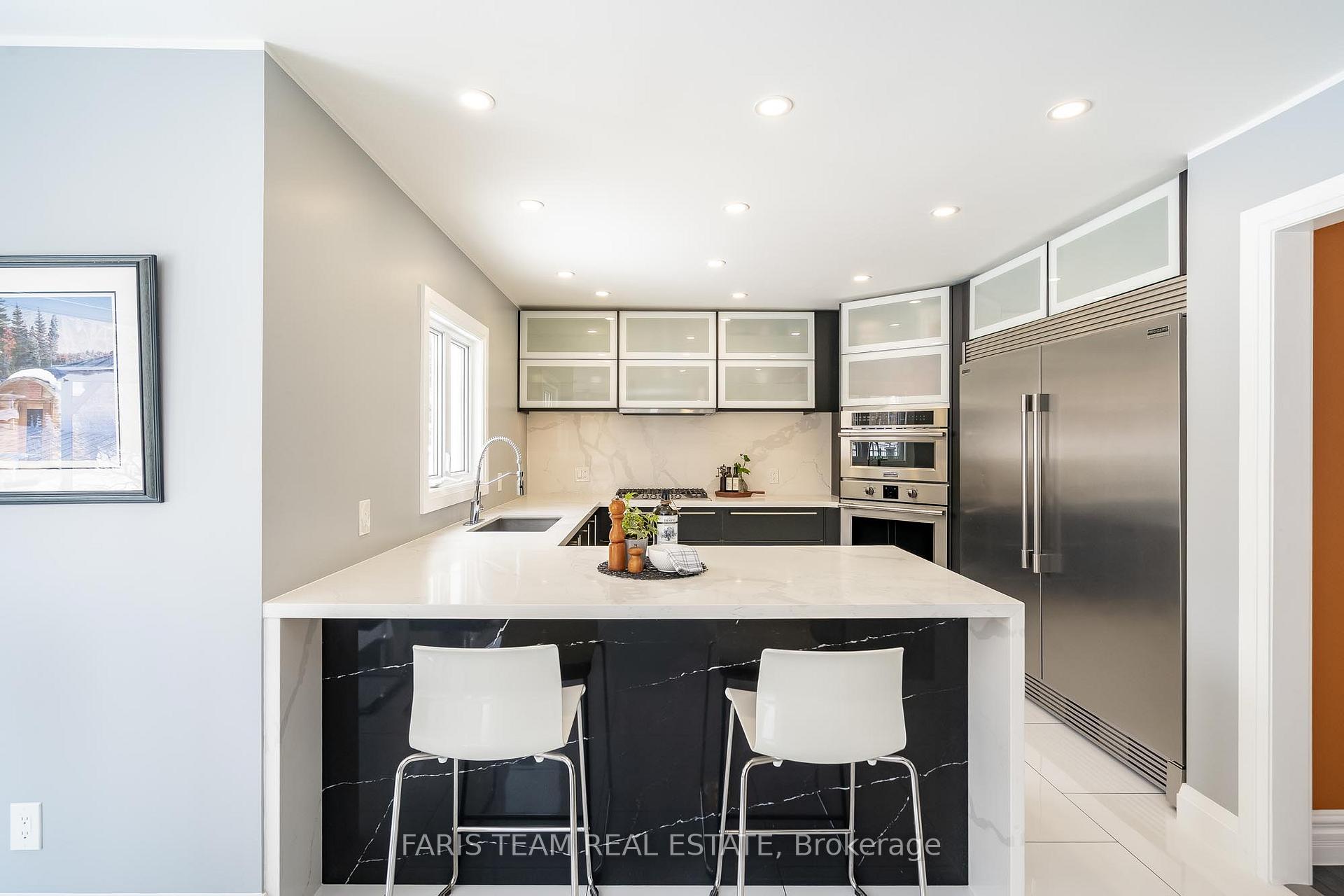 Photo 4 of 127 Goldfinch Crescent, Tiny, Rural Tiny — HOMEH