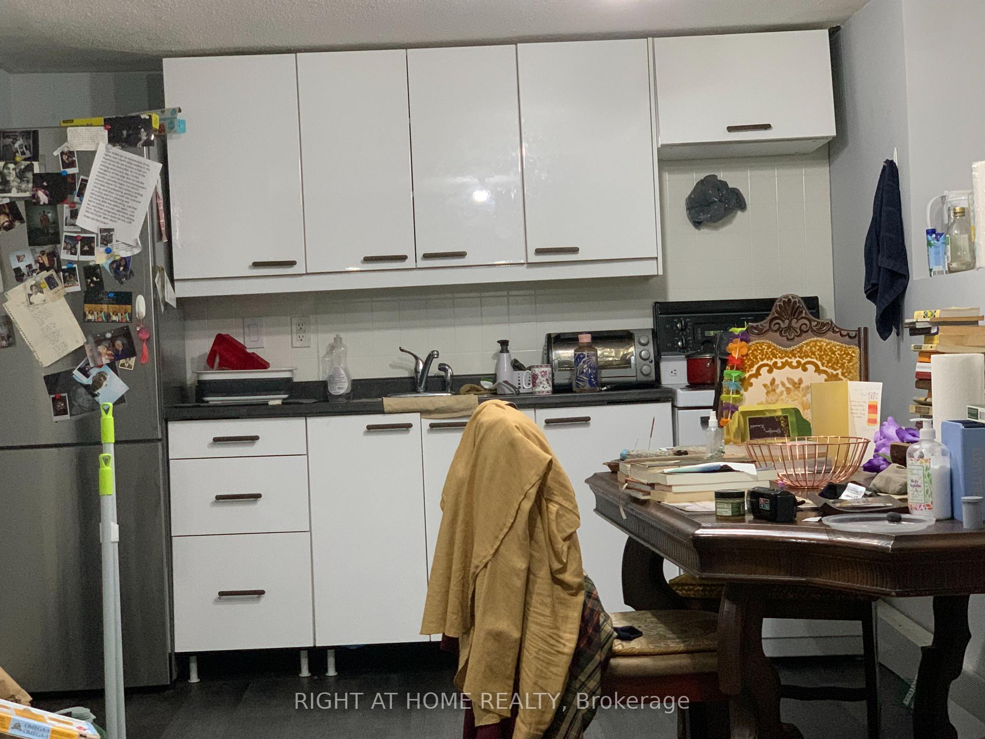 Photo 5 of Unit Apt#: 0, 329 Mutual Street, Toronto, Church-Yonge Corridor — HOMEH