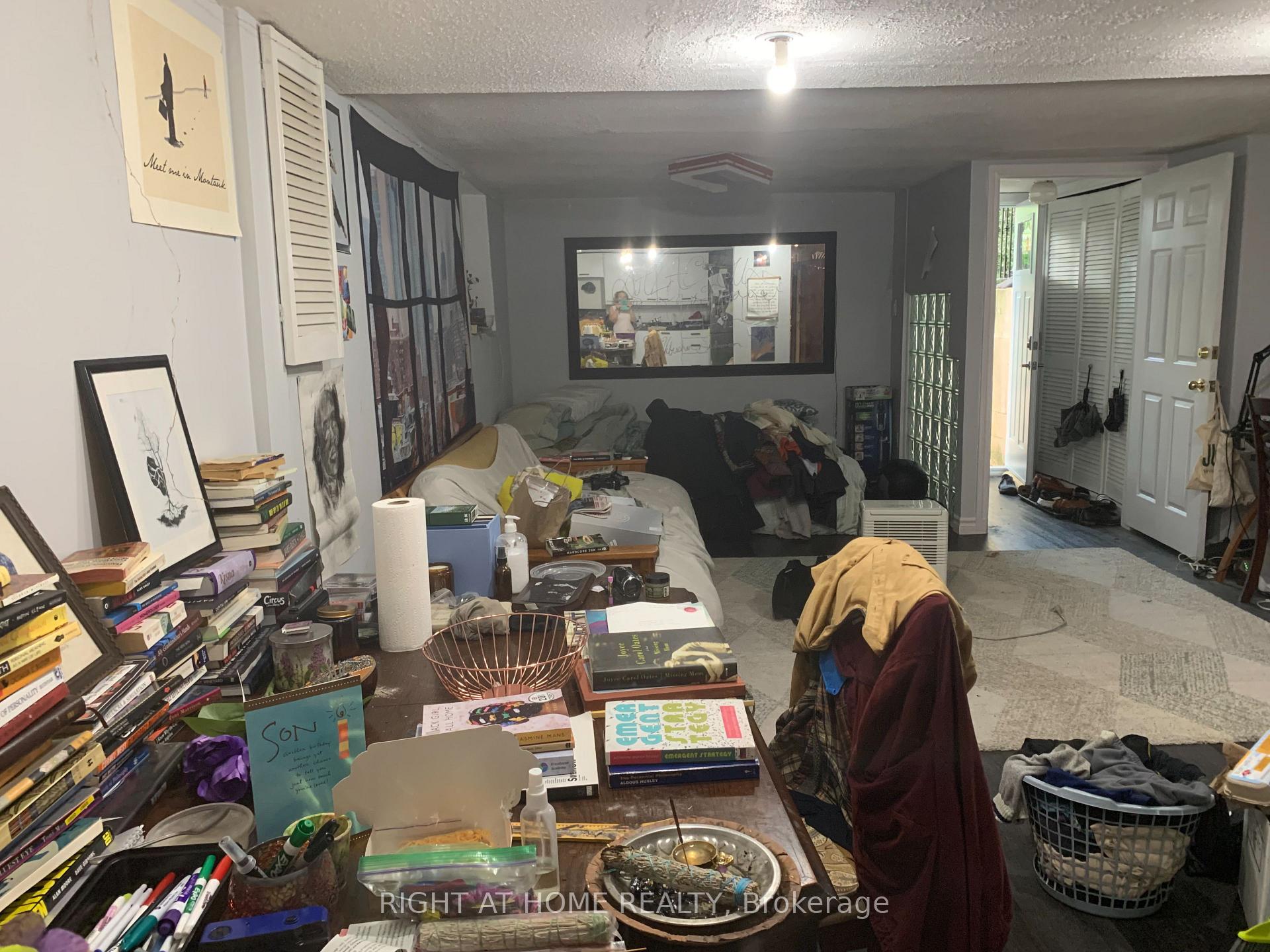 Photo 3 of Unit Apt#: 0, 329 Mutual Street, Toronto, Church-Yonge Corridor — HOMEH