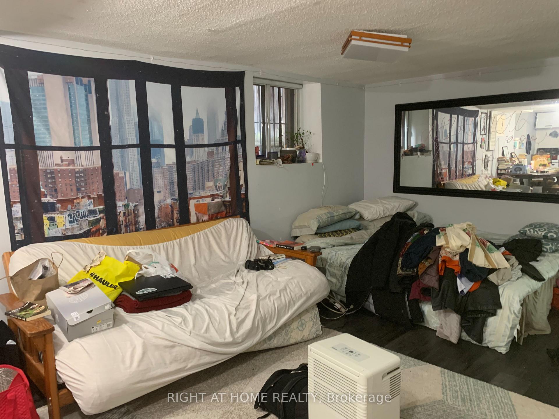Photo 8 of Unit Apt#: 0, 329 Mutual Street, Toronto, Church-Yonge Corridor — HOMEH
