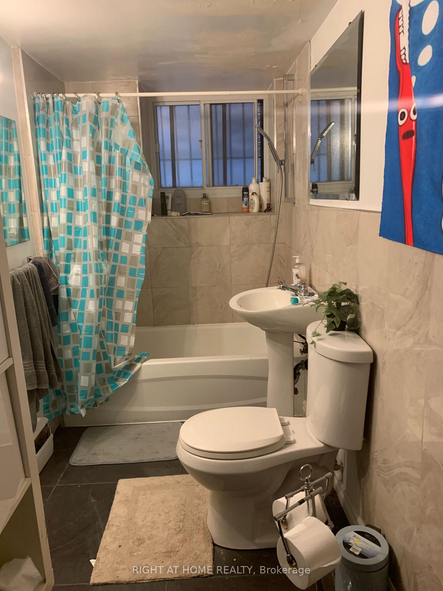 Photo 12 of Unit Apt#: 0, 329 Mutual Street, Toronto, Church-Yonge Corridor — HOMEH