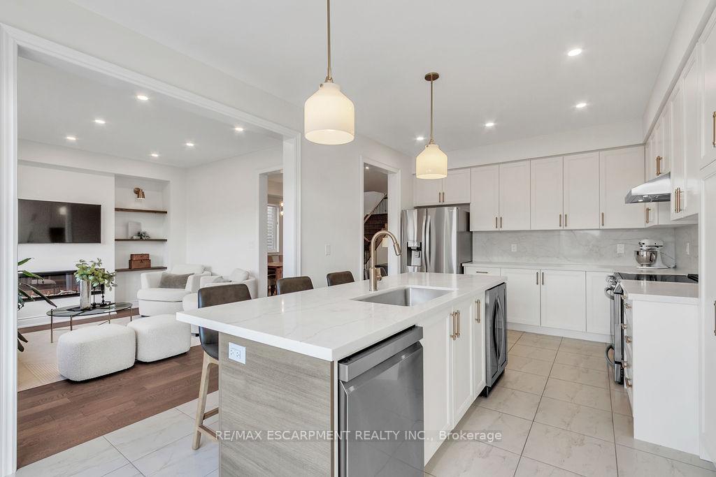 Photo 7 of 289 Vanilla Trail, Thorold, Rolling Meadows — HOMEH