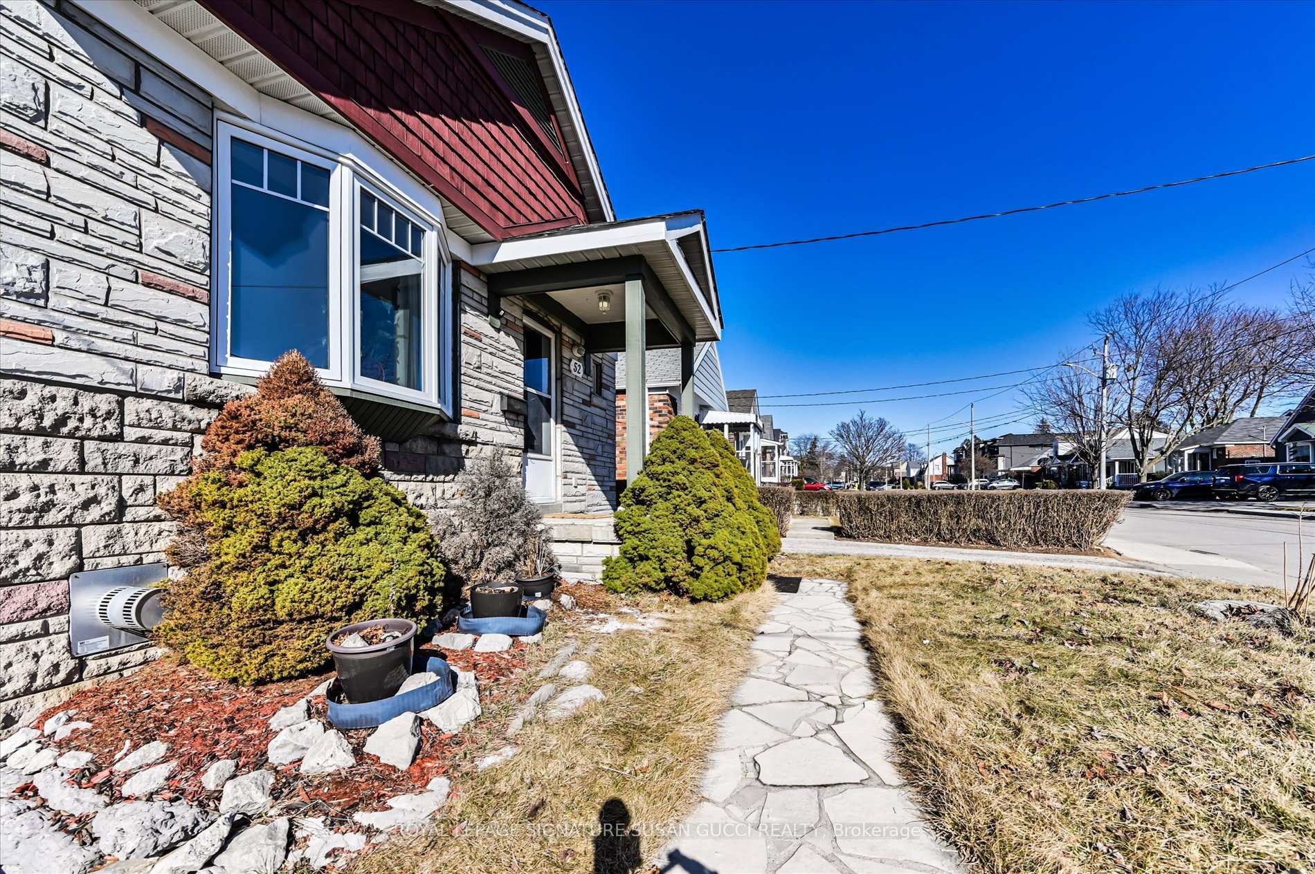 Photo 2 of 52 Galbraith Avenue, Toronto, O'Connor-Parkview — HOMEH