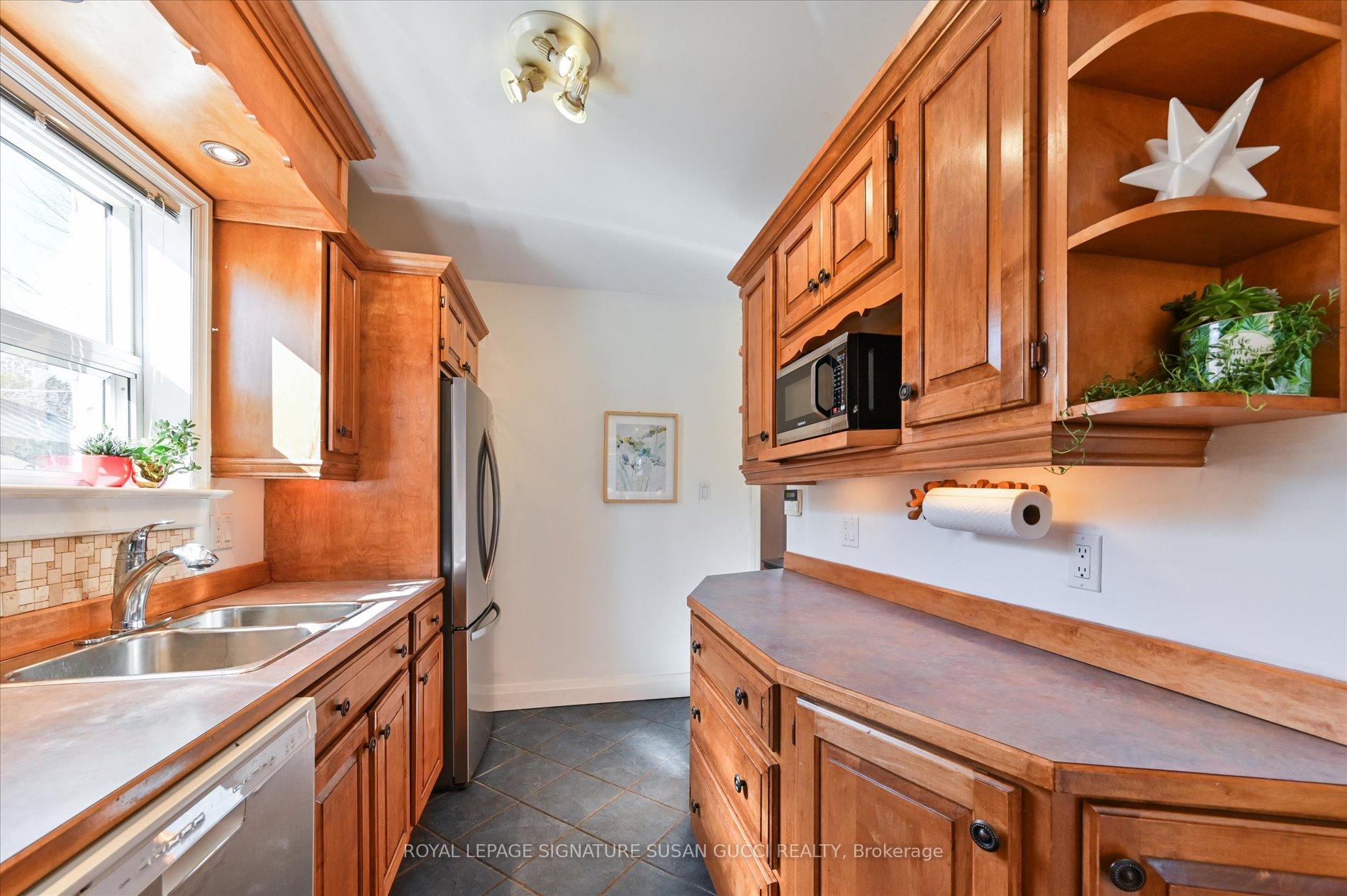 Photo 9 of 52 Galbraith Avenue, Toronto, O'Connor-Parkview — HOMEH