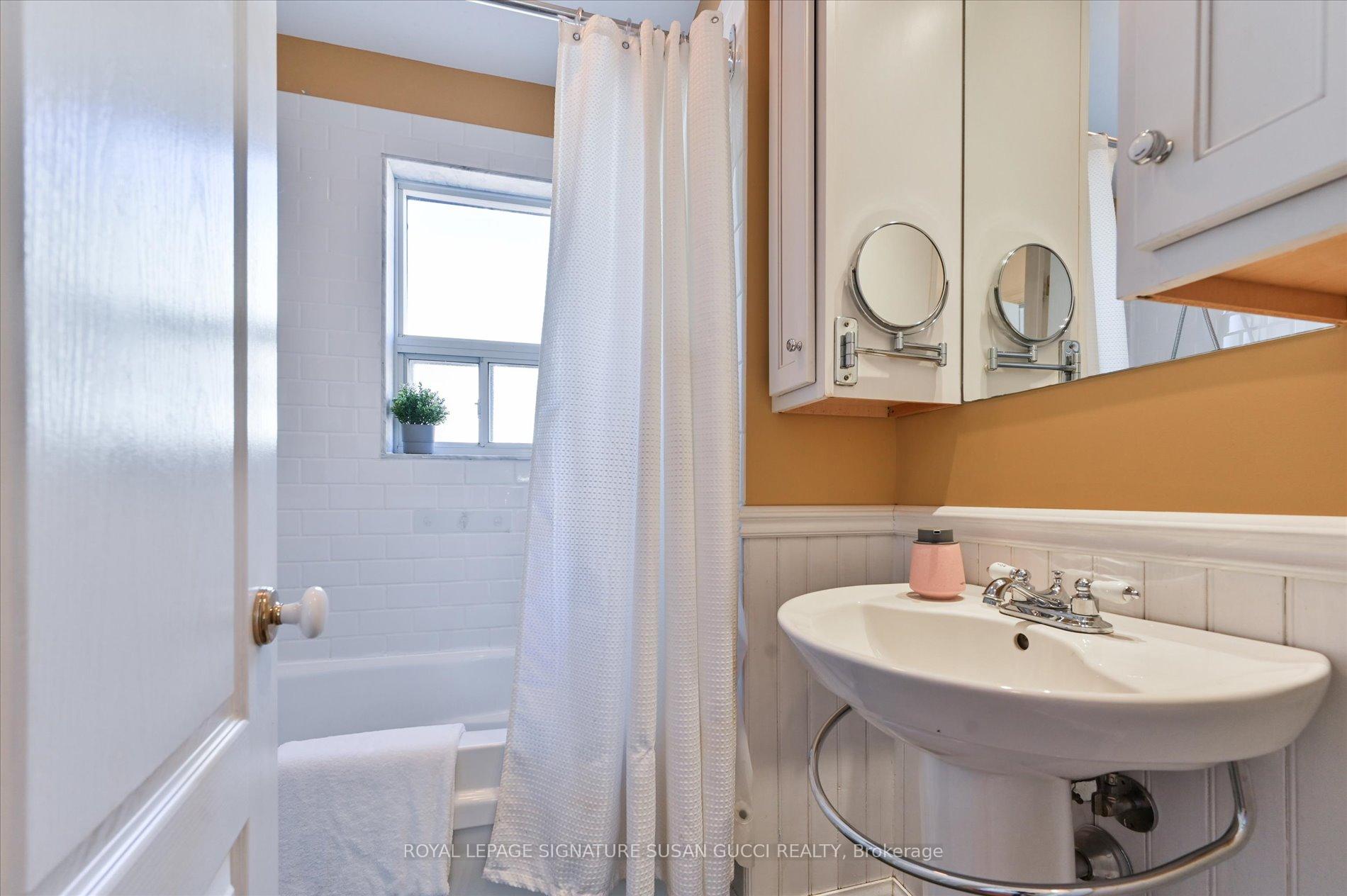Photo 13 of 52 Galbraith Avenue, Toronto, O'Connor-Parkview — HOMEH
