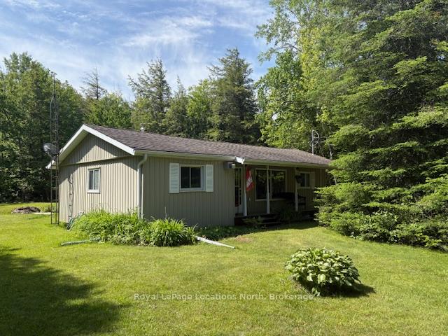 Photo 5 of 2198 Champlain Road, Tiny, Rural Tiny — HOMEH