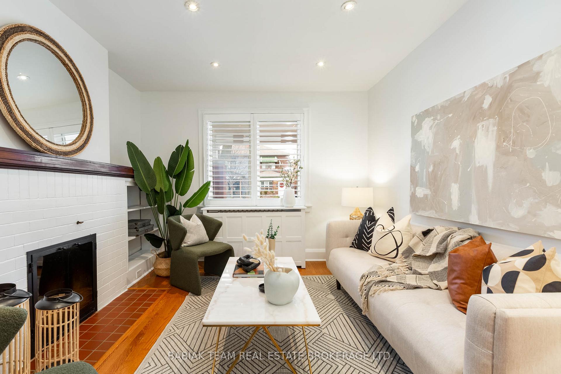 Photo 8 of 228 Dewhurst Boulevard N, Toronto, Danforth Village-East York — HOMEH