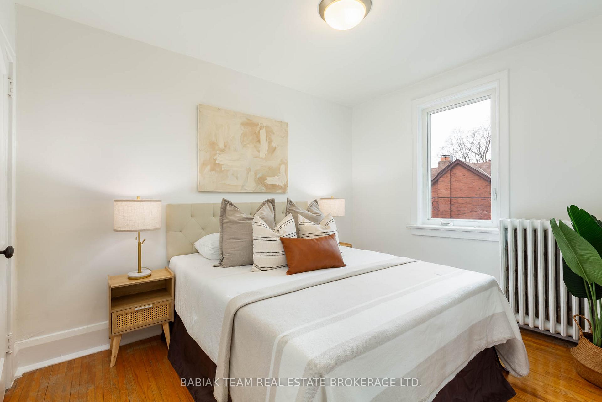 Photo 18 of 228 Dewhurst Boulevard N, Toronto, Danforth Village-East York — HOMEH