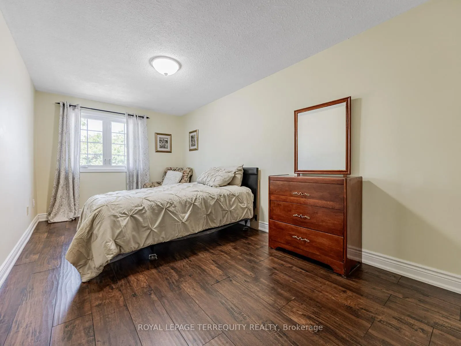 Photo 17 of 65 Bob O'link Avenue, Vaughan, Glen Shields — HOMEH