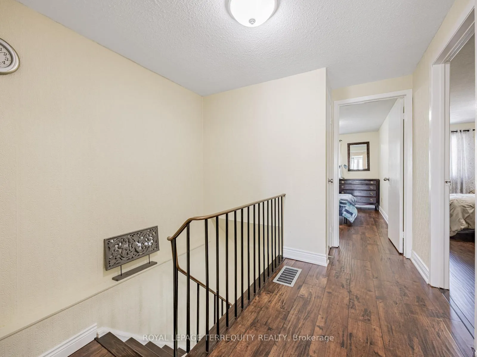 Photo 21 of 65 Bob O'link Avenue, Vaughan, Glen Shields — HOMEH