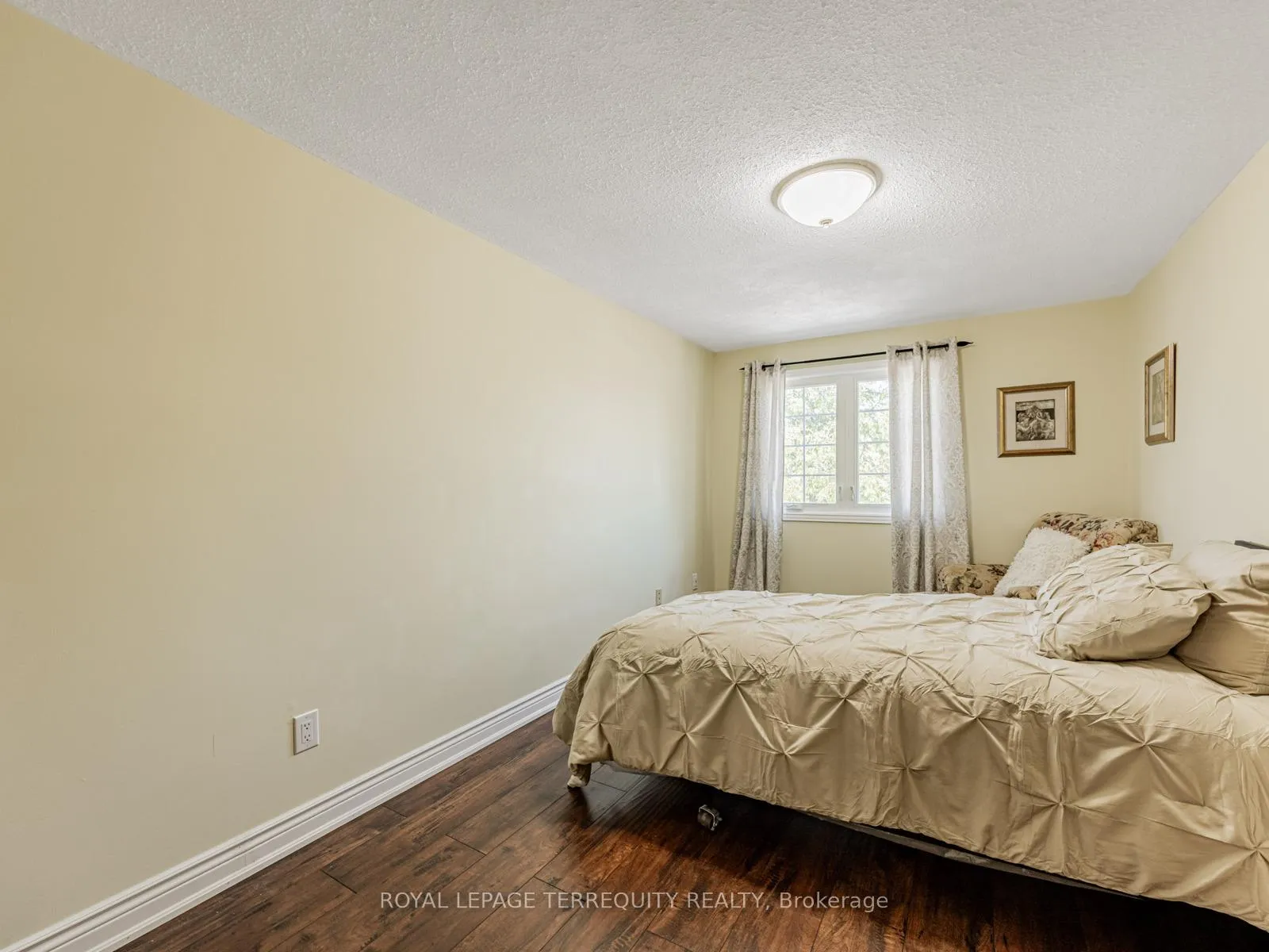 Photo 22 of 65 Bob O'link Avenue, Vaughan, Glen Shields — HOMEH