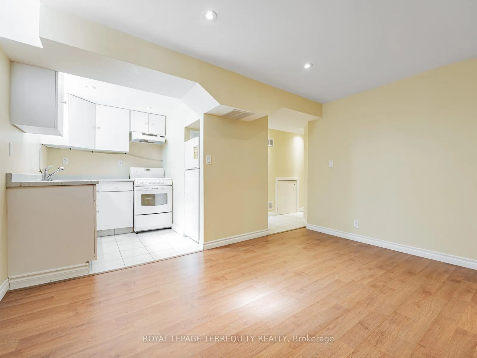 Photo 27 of 65 Bob O'link Avenue, Vaughan, Glen Shields — HOMEH