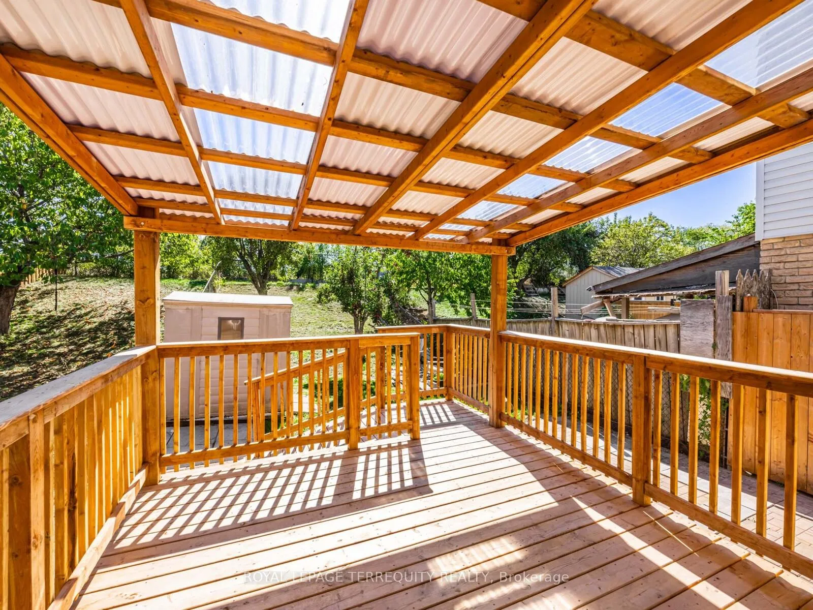 Photo 31 of 65 Bob O'link Avenue, Vaughan, Glen Shields — HOMEH