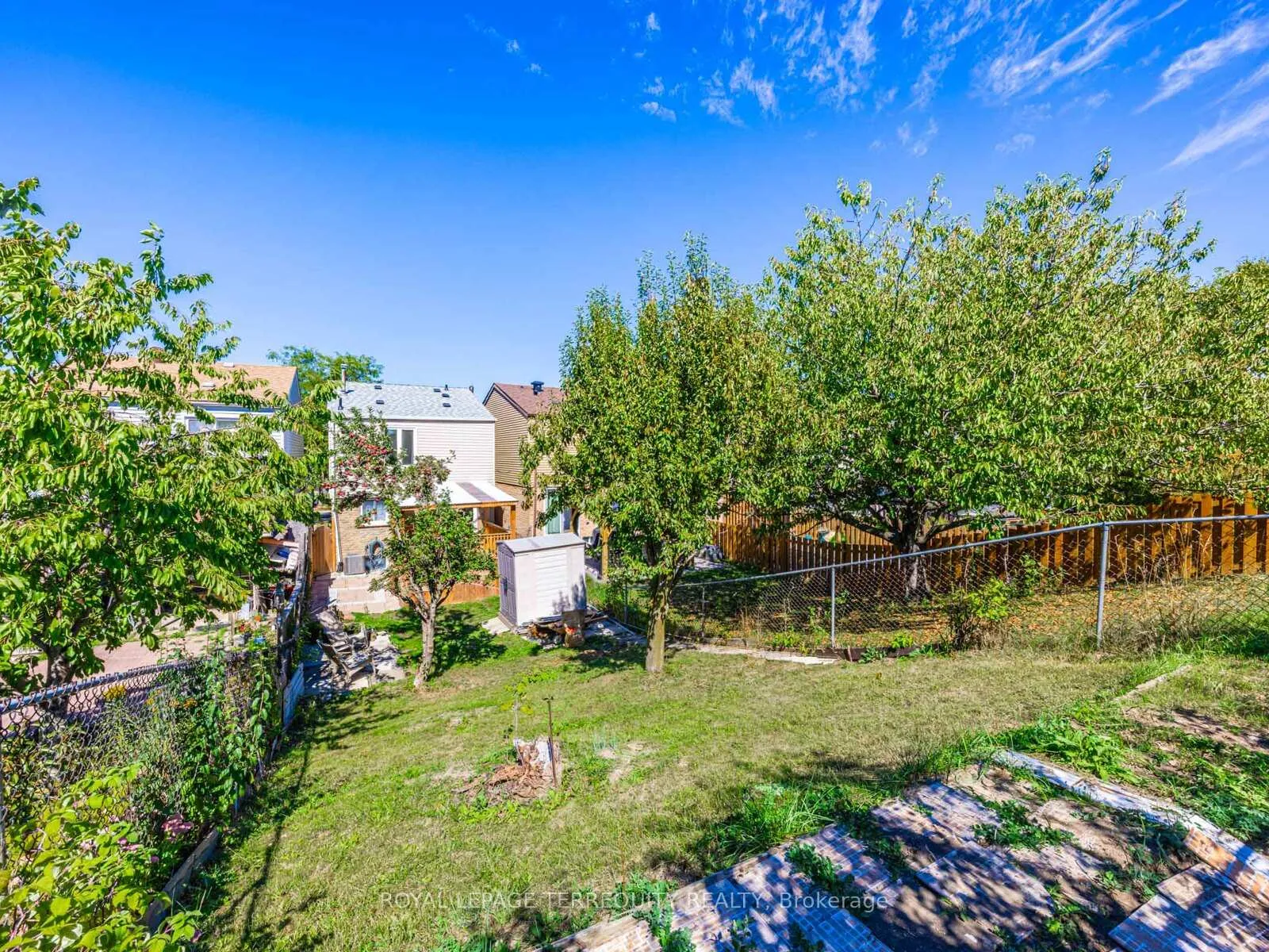 Photo 36 of 65 Bob O'link Avenue, Vaughan, Glen Shields — HOMEH