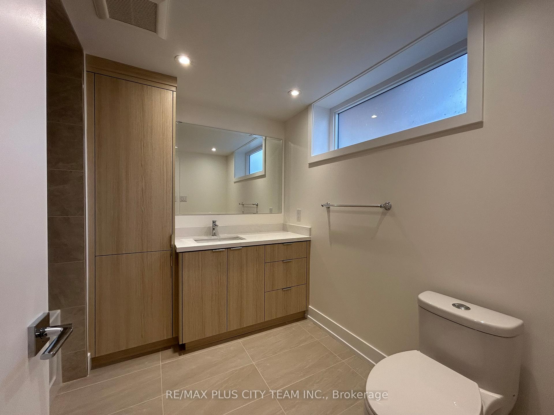 Photo 16 of Unit lower, 1049 College Street, Toronto, Little Portugal — HOMEH