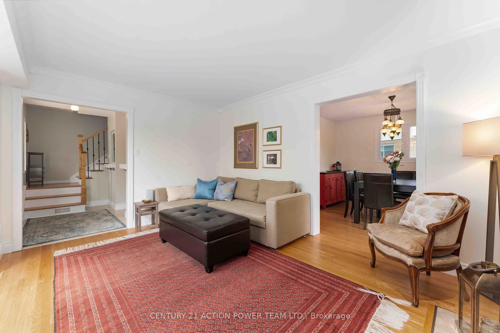 Photo 5 of 594 Noble Crescent, Ottawa, Riverside Park South — HOMEH