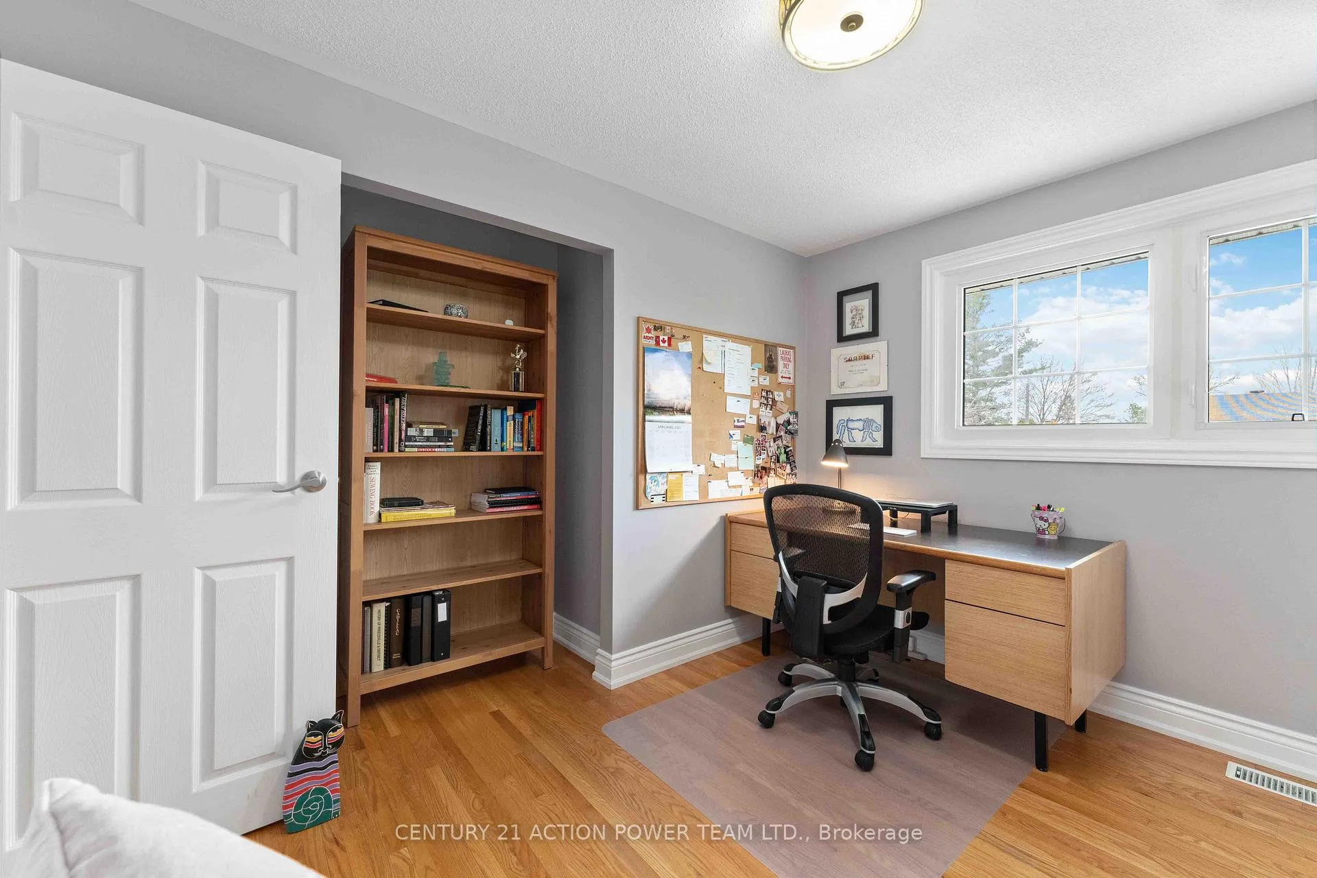 Photo 23 of 594 Noble Crescent, Ottawa, Riverside Park South — HOMEH
