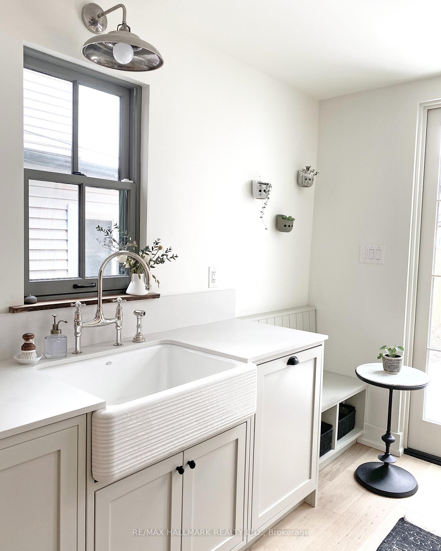 Photo 4 of 101 Kent Road, Toronto, Greenwood-Coxwell — HOMEH