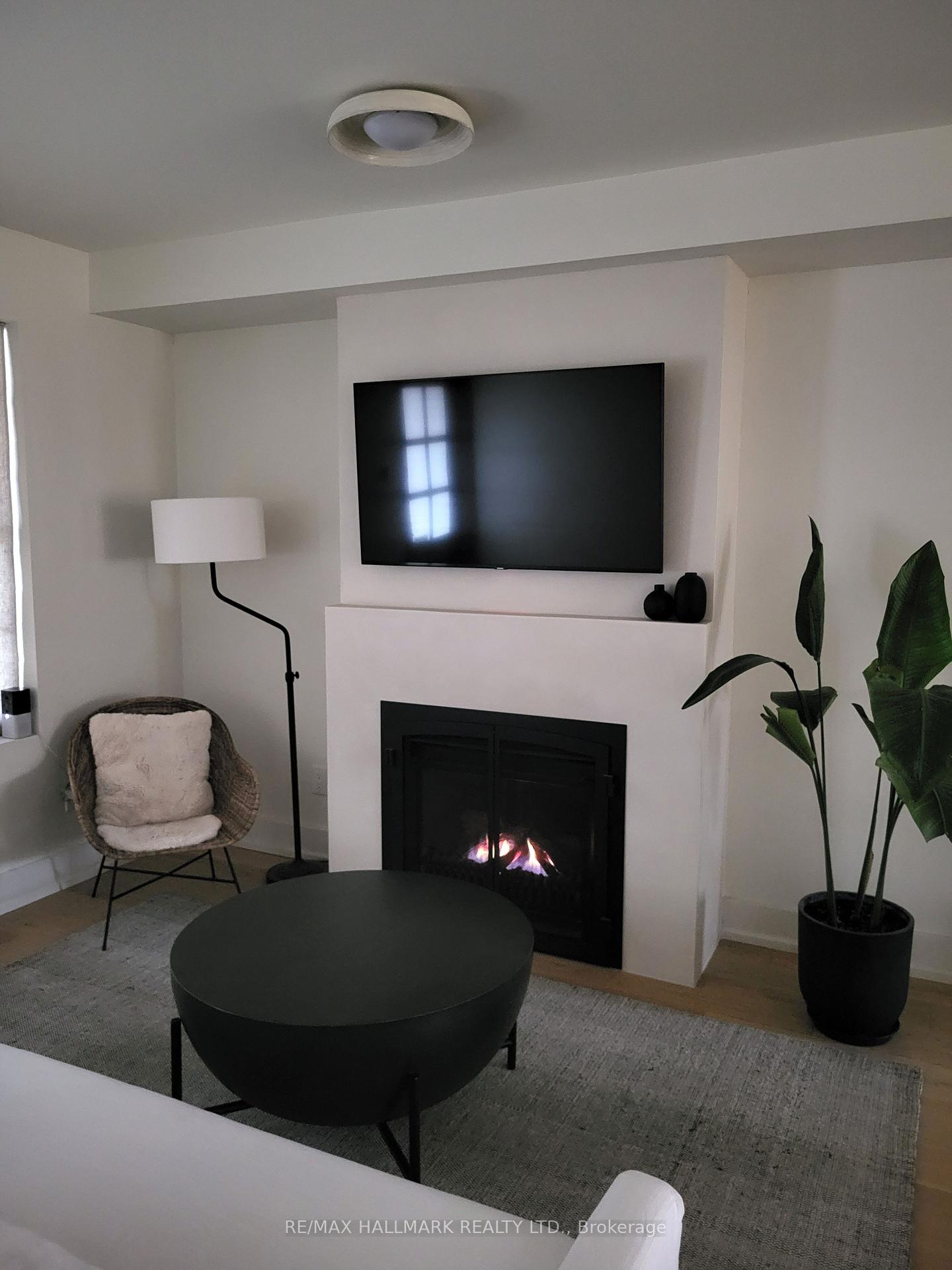 Photo 6 of 101 Kent Road, Toronto, Greenwood-Coxwell — HOMEH