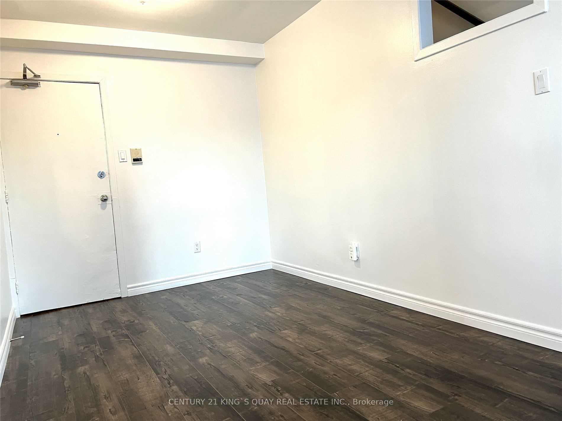 Photo 2 of Unit 3, 977 Eglinton Avenue W, Toronto, Humewood-Cedarvale — HOMEH