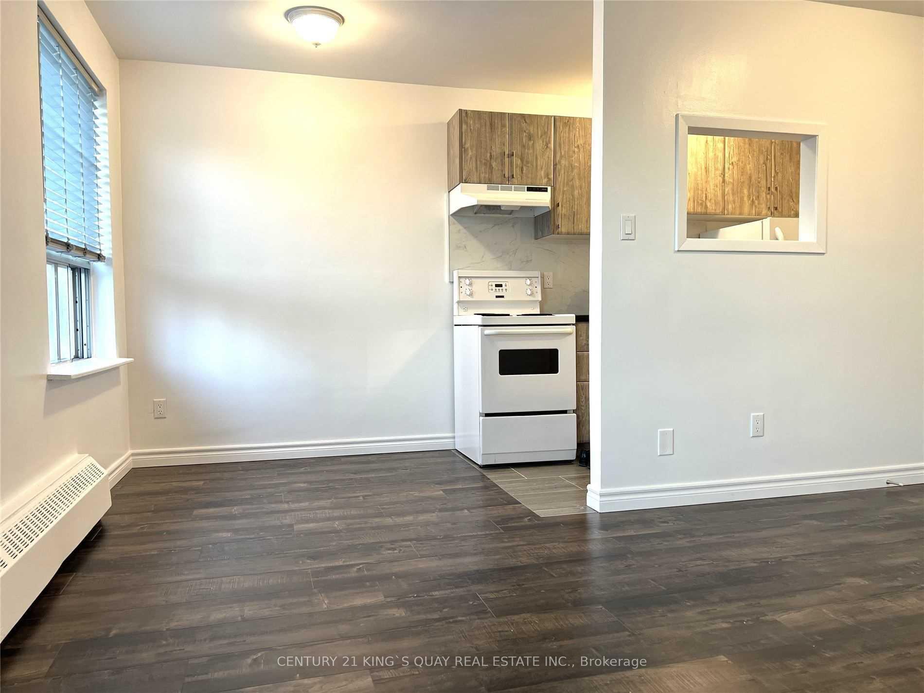 Photo 5 of Unit 3, 977 Eglinton Avenue W, Toronto, Humewood-Cedarvale — HOMEH