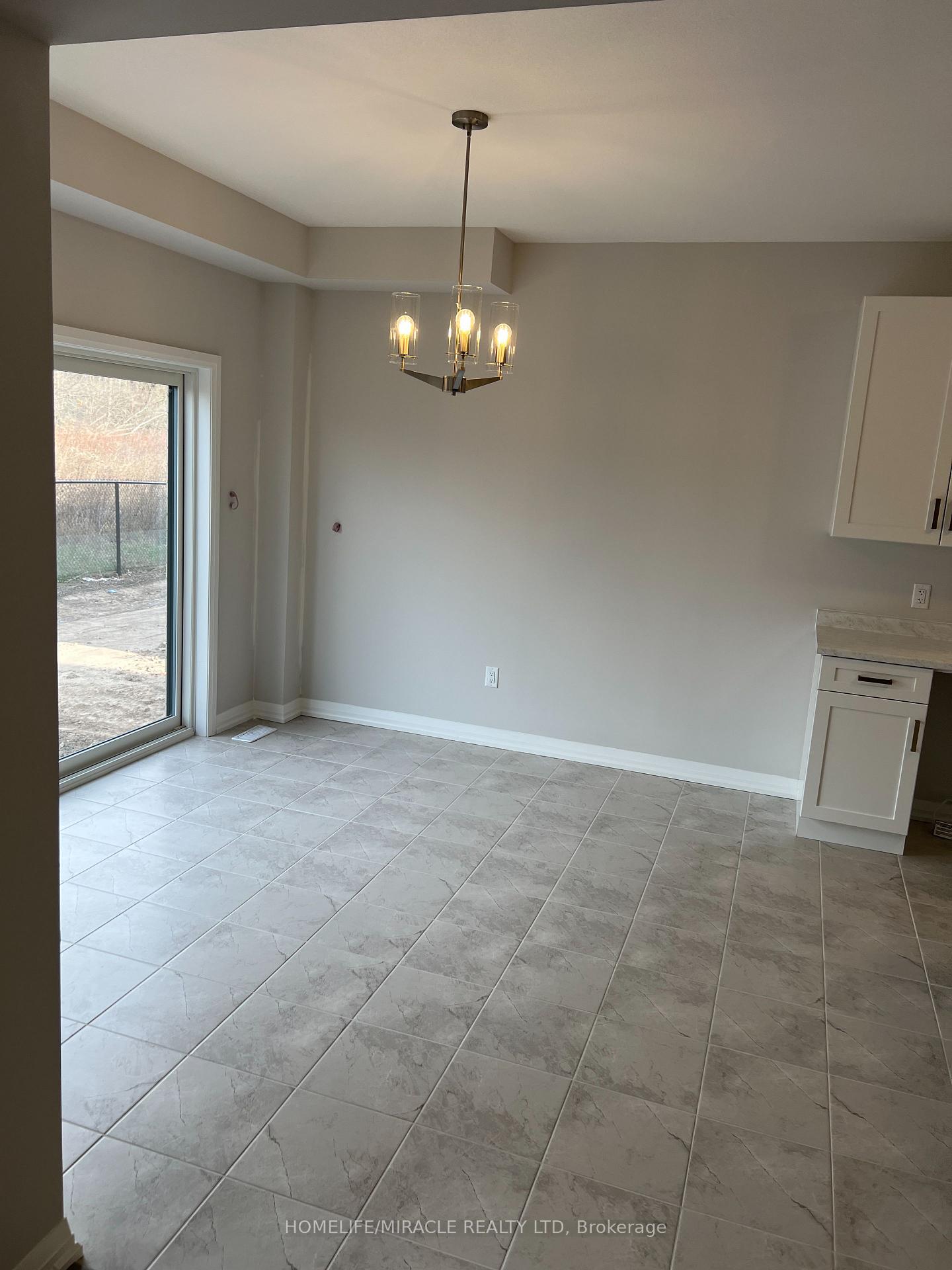 Photo 10 of 11 Willson Drive, Thorold, Hurricane/Merrittville — HOMEH
