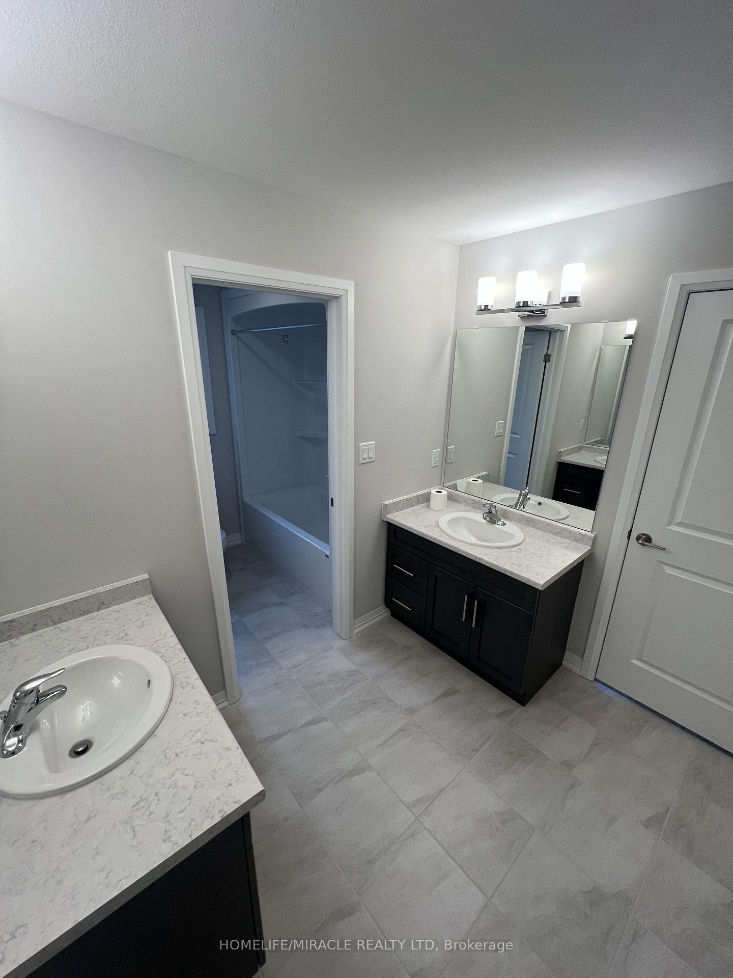 Photo 32 of 11 Willson Drive, Thorold, Hurricane/Merrittville — HOMEH