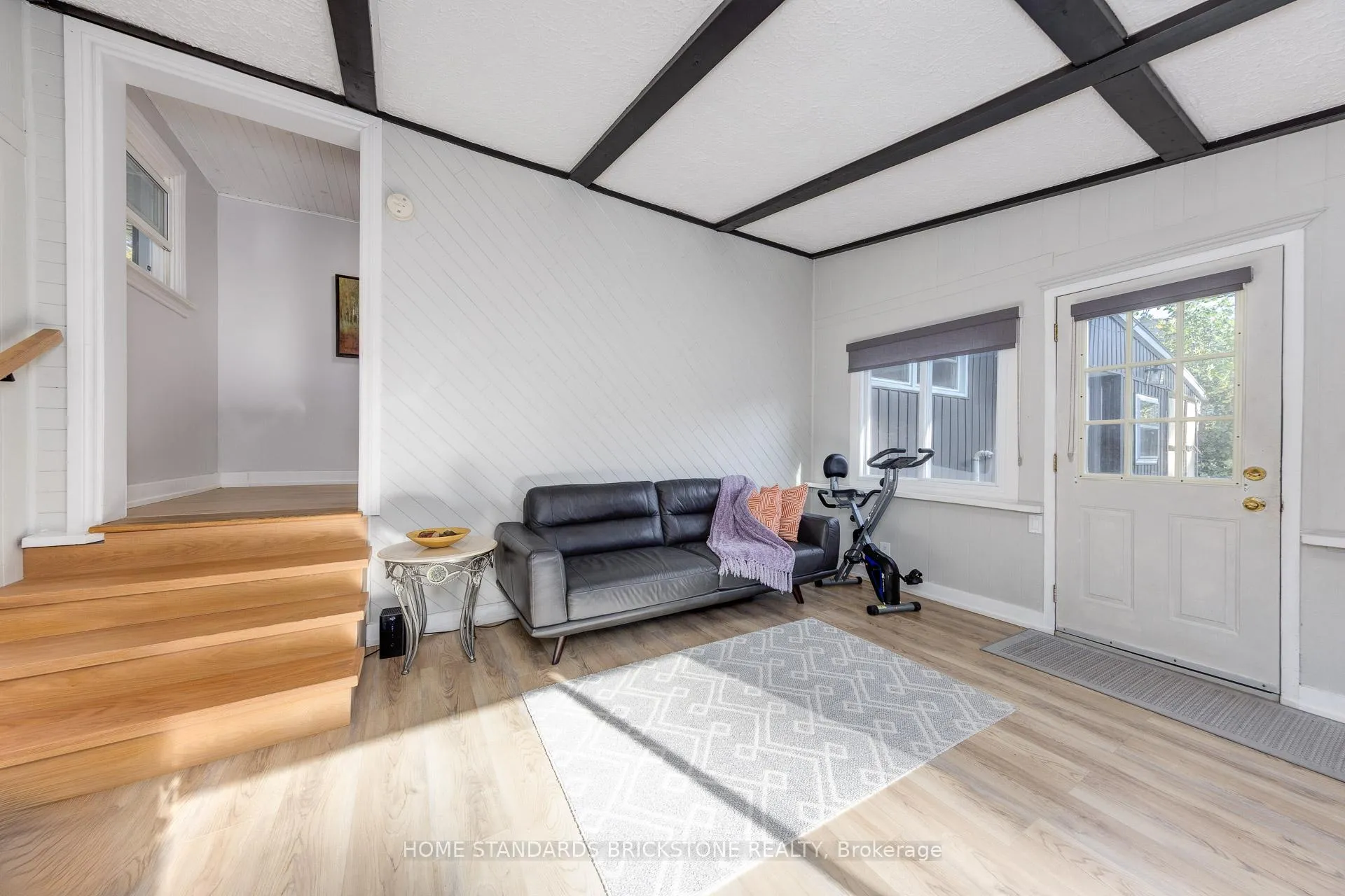 Photo 16 of 2208 Willard Avenue, Innisfil, Alcona — HOMEH