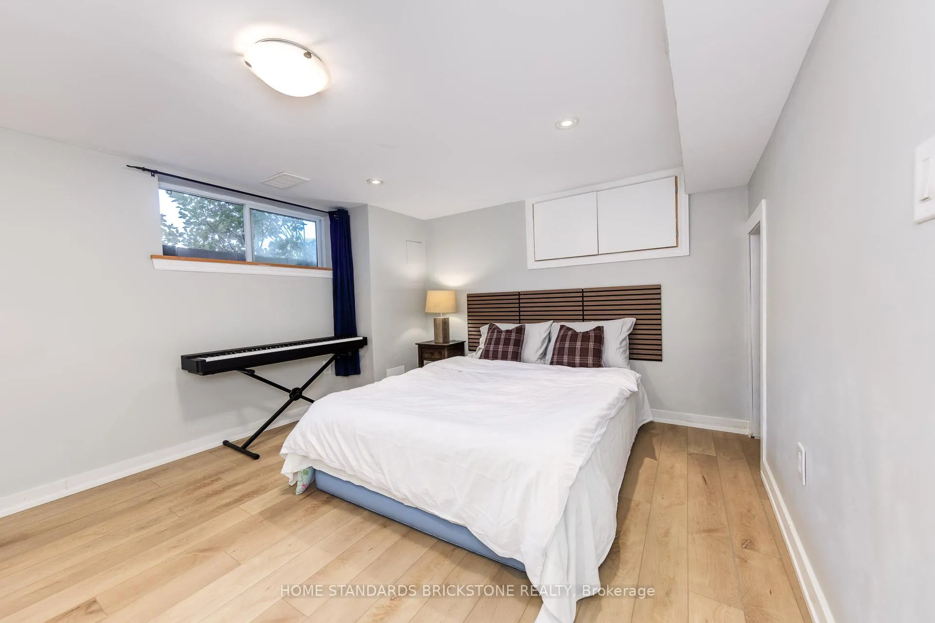 Photo 23 of 2208 Willard Avenue, Innisfil, Alcona — HOMEH