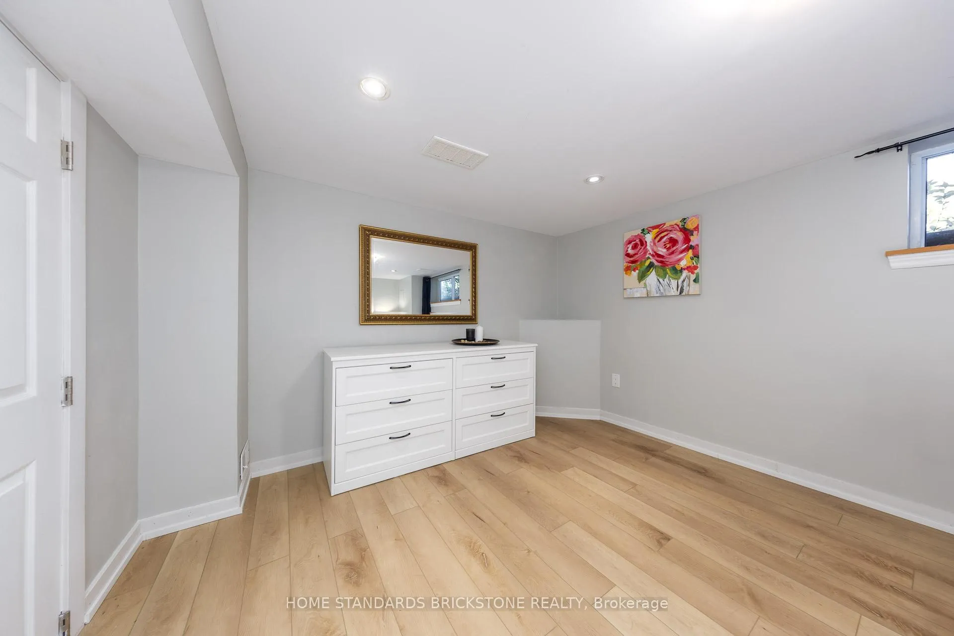 Photo 24 of 2208 Willard Avenue, Innisfil, Alcona — HOMEH